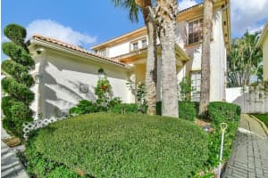 6869 NW 33rd St, Margate, FL 33063, Sold 03/10/23