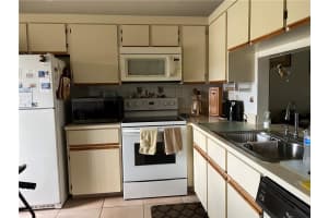 1054 NW 53rd St, Pompano Beach, FL 33064, Sold 01/13/23