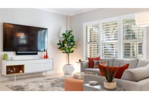 2601 NE 14th Ave   116, Wilton Manors, FL 33334 Sold 12/14/22