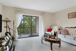 136 S Cypress Rd   322, Pompano Beach, FL 33060 Sold 01/12/23