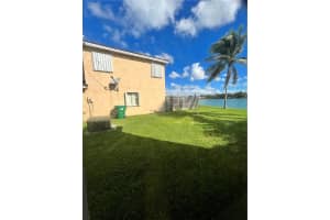 17501  140 CT   17501, Miami, FL 33177 Sold 12/19/22