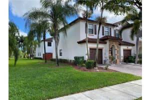 359 NE 37th Ter   359, Homestead, FL 33033 Sold 03/15/23
