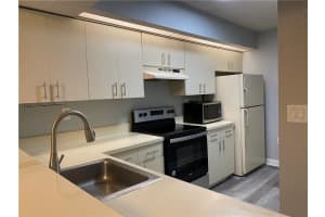 8560 SW 212th St   202, Cutler Bay, FL 33189 Sold 12/21/22