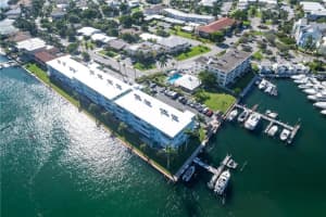 2800 NE 30th Ave   10 D, Lighthouse Point, FL 33064 Sold 12/12/22