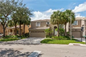 180 NW 118th Dr, Coral Springs, FL 33071, Sold 12/22/22