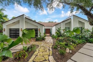 5920 SW 33rd Ln, Hollywood, FL 33312 Sold 06/29/23