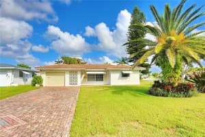 5800 NW 70th Ave, Tamarac, FL 33321, Sold 02/17/23