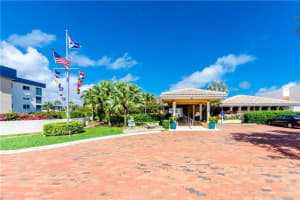 357  Pelican Way, Delray Beach, FL 33483 Sold 05/03/23