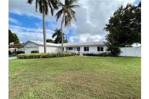 2200 NE 46th St, Lighthouse Point, FL 33064, Sold 01/18/23