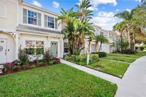 7812 Dixie Beach Cir, Tamarac, FL 33321, Sold 01/27/23