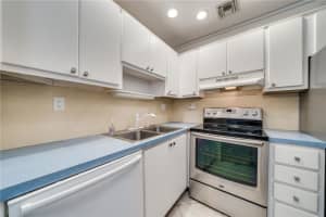 3020 NE 16th Ave   E-101, Oakland Park, FL 33334 Sold 03/31/23