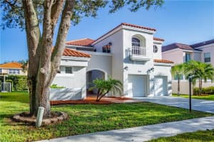 11121 Minneapolis Dr, Hollywood, FL 33026, Sold 04/21/23
