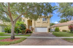 865  Gazetta Way, West Palm Beach, FL 33413 Sold 04/10/23