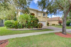 865  Gazetta Way, West Palm Beach, FL 33413 Sold 04/10/23
