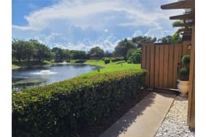 1118  11th Ln   1118, Palm Beach Gardens, FL 33418 Sold 01/06/23