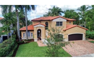 16022 NW 79th Ct, Miami Lakes, FL 33016 Sold 03/10/23