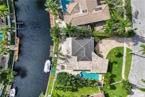 98 SW 8th Avenue, Boca Raton, FL 33486 Sold 01/31/23
