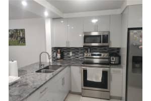 357 N Rock Island Rd   101, Margate, FL 33063 Sold 12/20/22