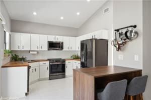 2935  Tulip Dr, Cooper City, FL 33026 Sold 12/16/22