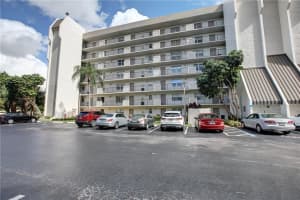 3100 W Rolling Hills Circle   602, Davie, FL 33328 Sold 12/01/22