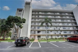 3100 W Rolling Hills Circle   602, Davie, FL 33328 Sold 12/01/22