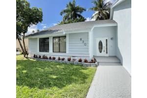 630 SW 95th Ter, Pembroke Pines, FL 33025 Sold 01/18/23