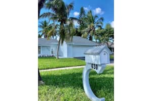 630 SW 95th Ter, Pembroke Pines, FL 33025 Sold 01/18/23