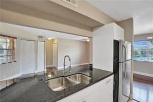 334 SW 86th Ave   203, Pembroke Pines, FL 33025 Sold 12/23/22