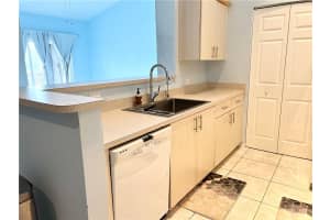 11133 SW 8th St   301, Pembroke Pines, FL 33025 Sold 12/19/22
