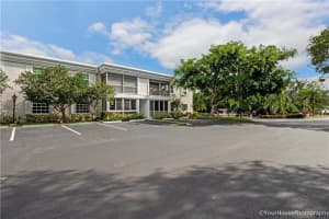 6337  Bay Club Dr   1, Fort Lauderdale, FL 33308 Sold 04/17/23