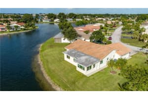 7035 NW 105th Ave, Tamarac, FL 33321 Sold 02/28/23