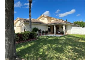 7892  Manor Forest La Boynton Beach, FL 33436 Sold 04/24/23