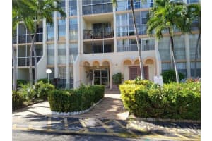 601  Three Islands Blvd   517, Hallandale Beach, FL 33009 Sold 01/15/23