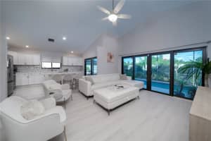 175  Executive Cir, Boynton Beach, FL 33436 Sold 03/29/23