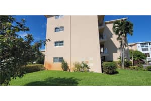 230 NE 26th Ave #118, Boynton Beach, FL 33435, Sold 09/18/23