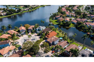 10644 NW 7th St, Pembroke Pines, FL 33026, Sold 01/20/23