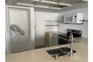 400 S Pointe Dr   1206, Miami Beach, FL 33139 Sold 01/18/23