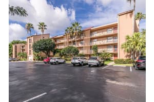 370 NW 76th Ave, Margate, FL 33063, Sold 03/27/23