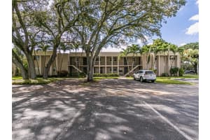 8512  Old Country Mnr   227, Davie, FL 33328 Sold 01/25/23