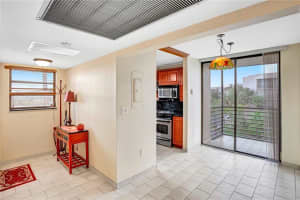 1001 Colony Point Cir, Pembroke Pines, FL 33026, Sold 12/20/22