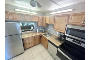 5 Abbey Ln, Delray Beach, FL 33446, Sold 03/06/23