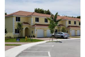 5330 SW 13th Ct   5330, North Lauderdale, FL 33068 Sold 12/30/22