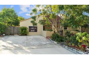 4951 SW 94th Way, Cooper City, FL 33328 Sold 02/23/23
