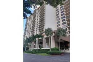 1800 NE 114th St   708, North Miami, FL 33181 Sold 06/27/23