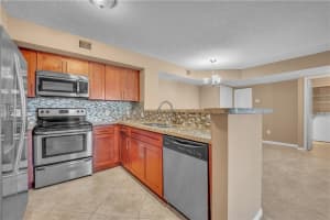 120 Yacht Club Way, Hypoluxo, FL 33462, Sold 02/28/23