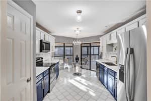 1877 NW 96th Ave, Plantation, FL 33322 Sold 03/07/23