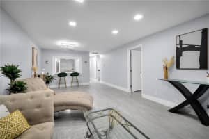 5 N Valencia Dr   5-37, Davie, FL 33324 Sold 01/04/23