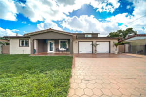 7920 NW 173 ST, Hialeah, FL 33015 Sold 03/21/23