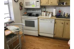 1025 Country Club Dr APT 309, Margate, FL 33063, Sold 04/28/23