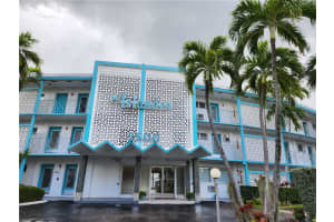 2500 E Diana Dr   103, Hallandale Beach, FL 33009 Sold 02/10/23